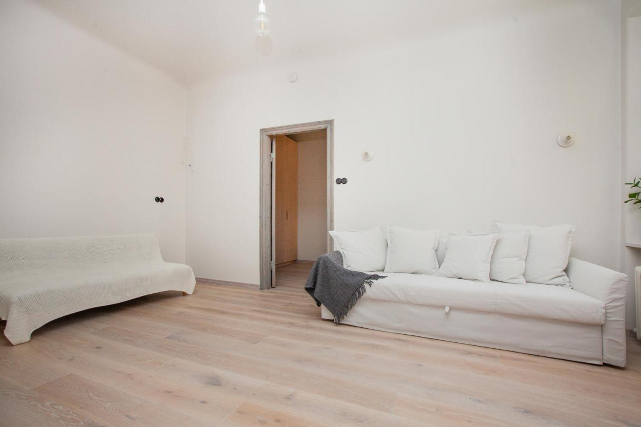 Ascetic Skolas Street Apartment Riga Eksteriør bilde